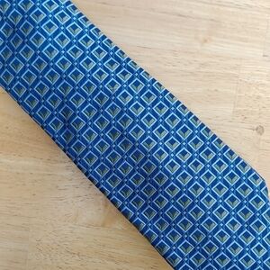 Ike Behar Blue and Green Diamond Pattern Tie